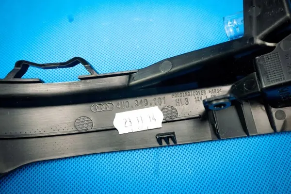 Spiegelrichtingaanwijzer Audi Q7 SQ7 OEM 4M0949101 image 5