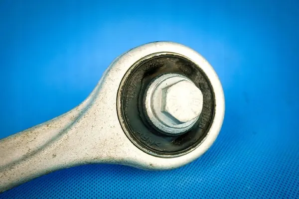 Braccio di Controllo Superiore Anteriore Audi A4 RS4 A5 8K0407506N image 4