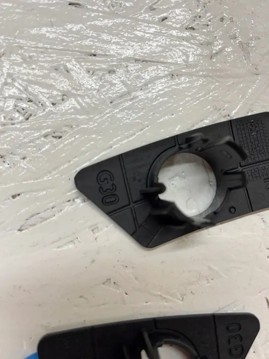 BMW G30 G31 Supporto PDC Anteriore Completo OEM image 4