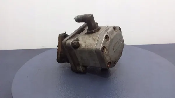 Star Hydraulpump OEM Elk-97297-AK52 Begagnad image 2