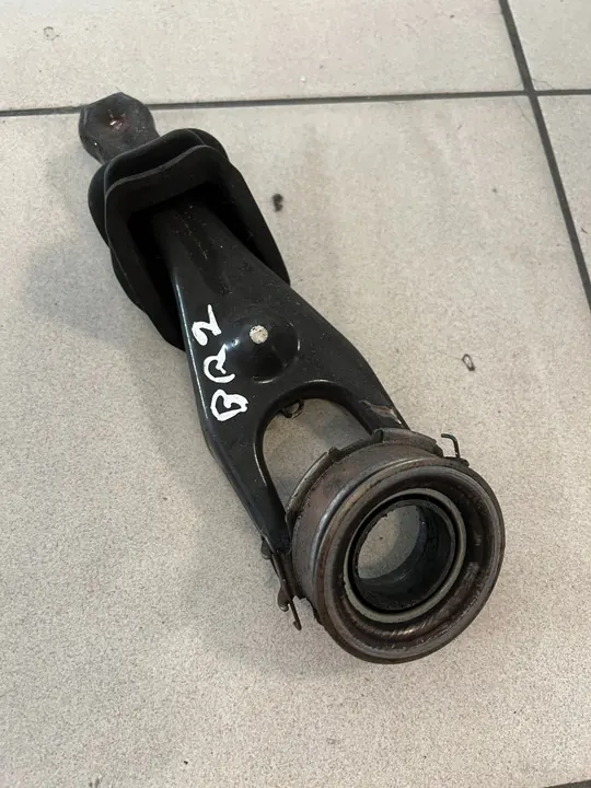 SUBARU BRZ TOYOTA GT86 Fourche d'embrayage avec roulement image 1