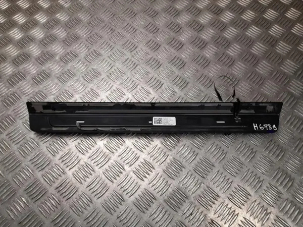 Audi Q5 dörrtröskel OEM 80A947418E Höger fram image 5