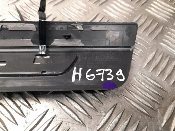 Audi Q5 dörrtröskel OEM 80A947418E Höger fram image 6