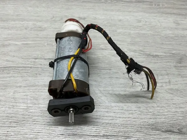Moteur de réglage siège OEM 1298208542 Mercedes SL R129 image 4
