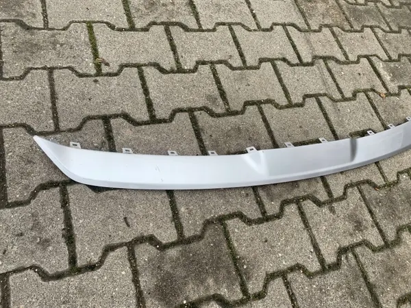 Garniture de Calandre Kia Sportage V OEM 86352-R2000 image 3