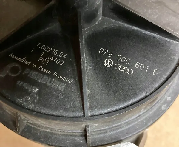 Sekundärluftpump Audi A8 D4 W12 6.3 FSI 079906601E image 4