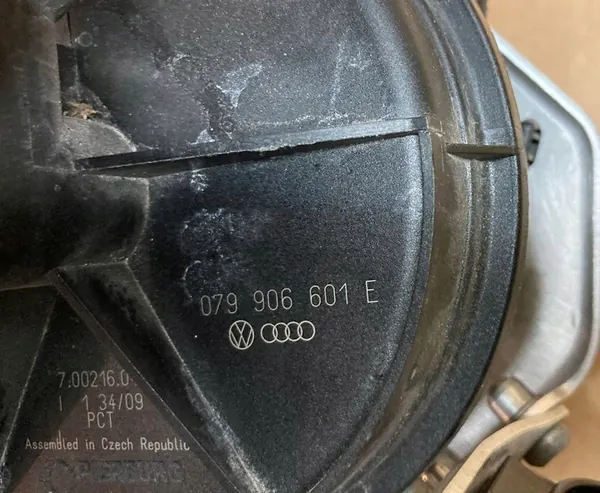 Sekundärluftpump Audi A8 D4 W12 6.3 FSI 079906601E image 5