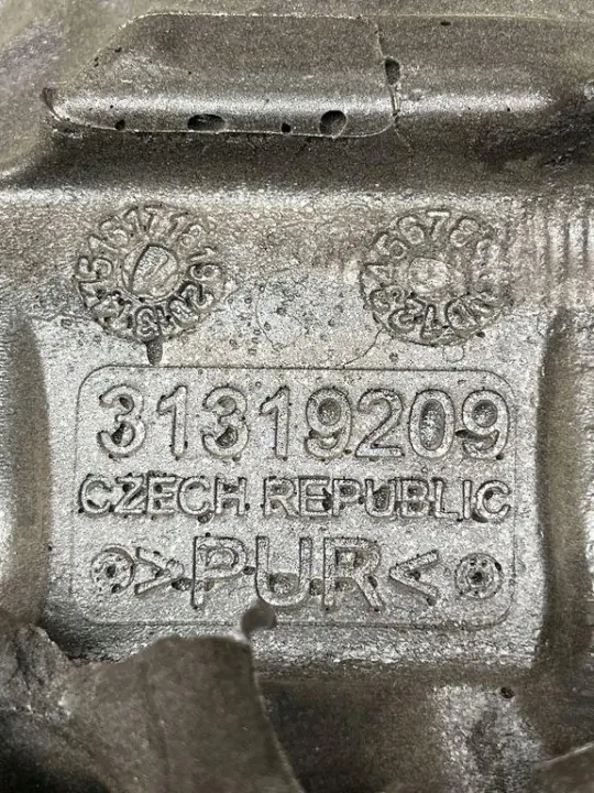 Gebrauchte Volvo OE Motorabdeckung 31319209 für V60 image 3