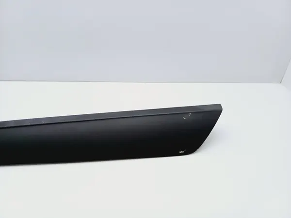 Moldura de ventana trasera izquierda Ford Sierra 87BBF280K97 image 4