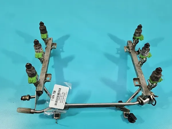 Rampa carburante Audi A6 C5 2.4 V6 1997-2001 image 4