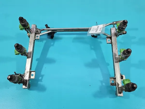 Rampa carburante Audi A6 C5 2.4 V6 1997-2001 image 5