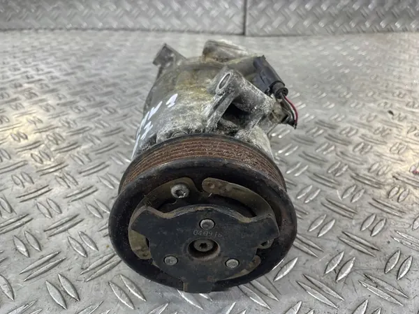 BMW 1 E87 05- Compressore AC 1.6 6915380-08 image 3