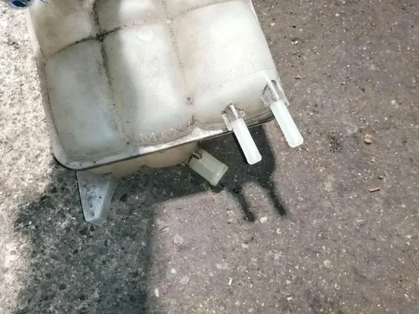Uitzettank Mazda 626 III OEM 3M5H8K218AJ image 4