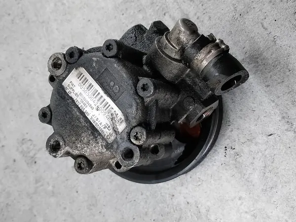 Bomba de direção assistida Alfa Romeo 159 1.9 JTDM OEM image 3