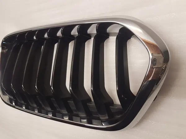 Right Grille Insert BMW X2 F39 7424778 image 2