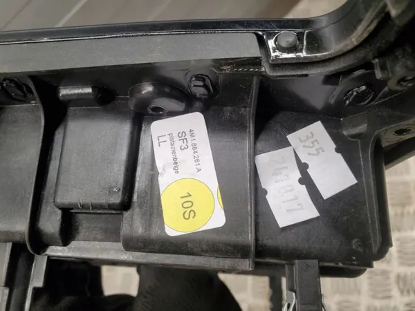 Cadre de levier avant Audi Q7 OEM 4M1864261A image 3