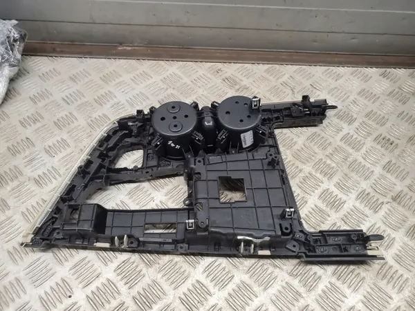 Cadre de levier avant Audi Q7 OEM 4M1864261A image 4