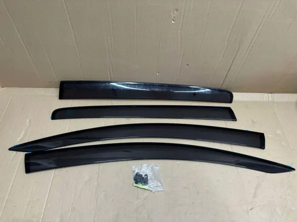 Junta de parabrisas Toyota Yaris Hybrid OEM 08611-52860 image 2
