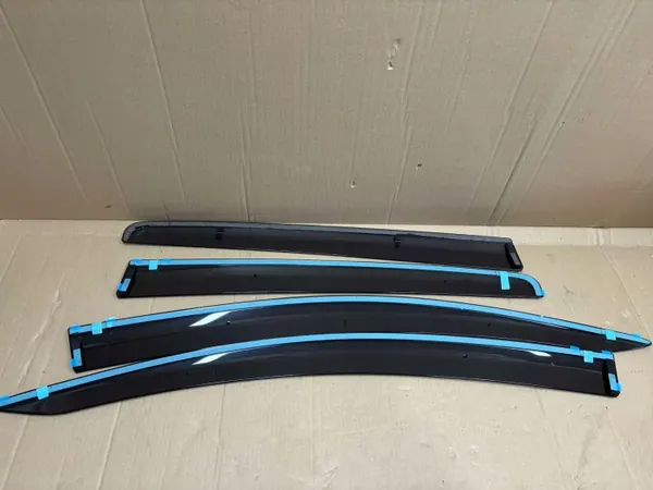 Junta de parabrisas Toyota Yaris Hybrid OEM 08611-52860 image 5