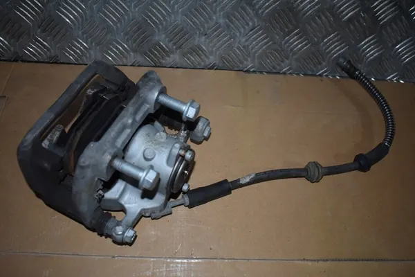 Takana vasen jarrusatula Mercedes W167 X167 image 3