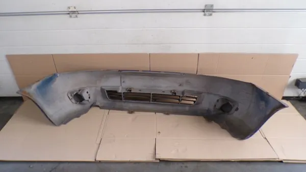 Lada Kalina Frontstoßstange OEM 11182803015 image 9