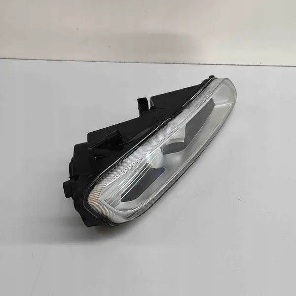 Farol Dianteiro Direito VW PASSAT B7 3AA941662E image 2