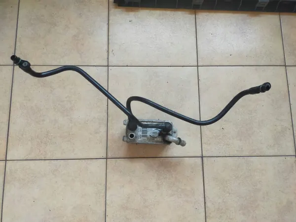 Refroidisseur d'huile Volvo OEM 8G91-7A095-AD V70 III/S80 II image 2