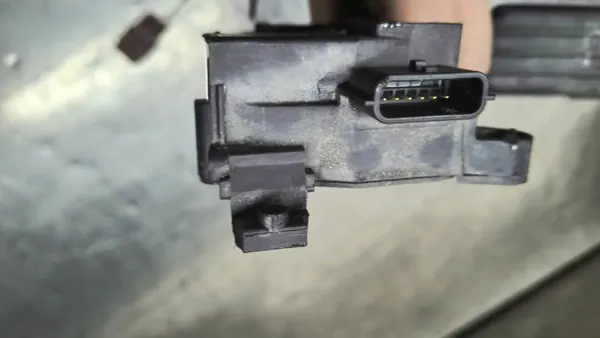 GASPEDAL POTENTIOMETER RENAULT TRAFIC III 180027179R image 3