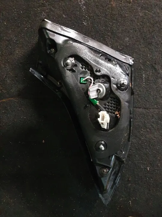 Hyundai Ioniq 2019- Luz Trasera Izquierda en Puerta image 3