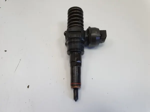 Inyector Skoda Fabia I 1.4 TDI OEM 045130073T image 2