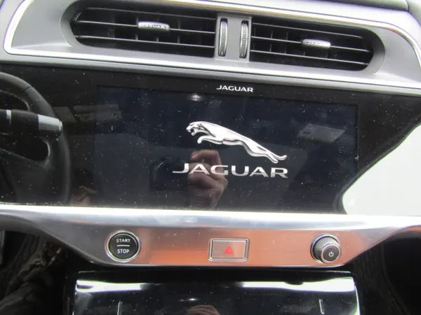 Écran de navigation Jaguar I-PACE OEM AK-6-90197 image 2