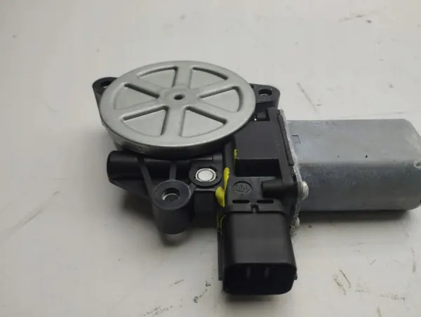 Tesla Model S 2014 vasen kattoluukku moottori OEM ED464520 image 3