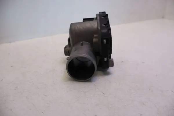Gasklep OEM 8200302798D voor Renault Scenic II image 3