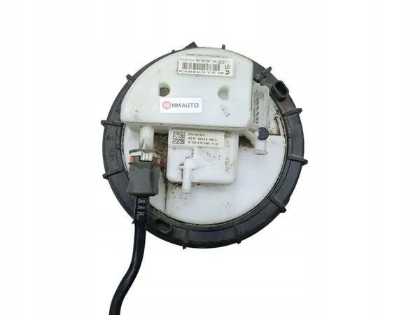 Brandstofpomp Peugeot 308 II T9 1.2 THP 9674699980 image 2