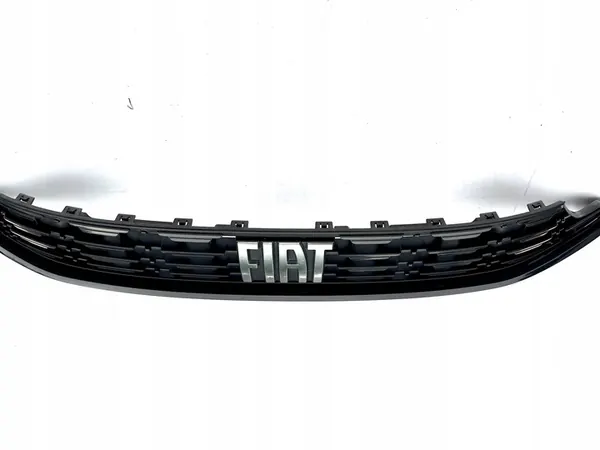 FIAT TIPO 2 II LIFT 2020 - GRILL LOGO ORIGINAL OE image 6