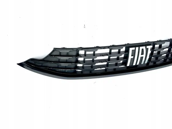 FIAT TIPO 2 II LIFT 2020 - GRILL LOGO ORIGINAL OE image 7