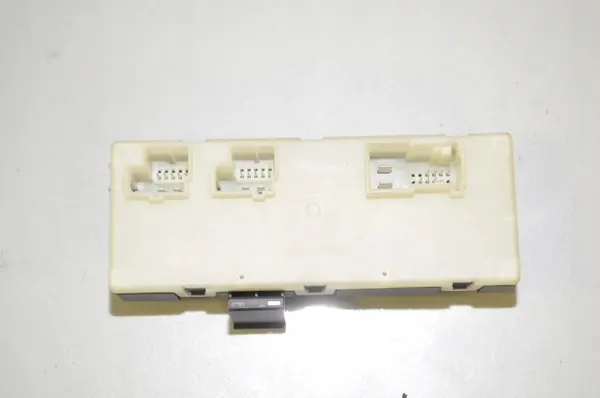 Pieza BMW OE OEM 61355A19DB2 - Estado usado image 3