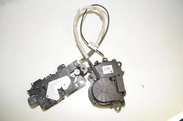 Pieza BMW OE OEM 61355A19DB2 - Estado usado image 6