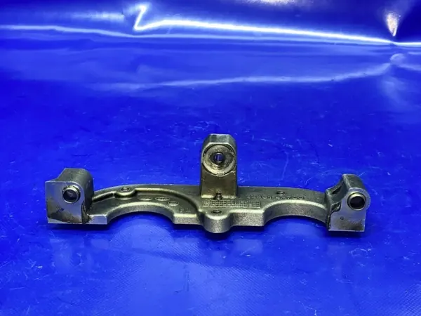 Soporte de tapa de culata OEM 22461-4A700 para Hyundai H350 image 4