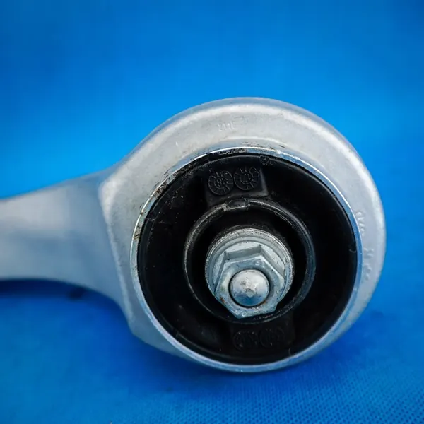 Braccio di controllo anteriore destro Audi A8 S8 4H 4H0407694G image 5