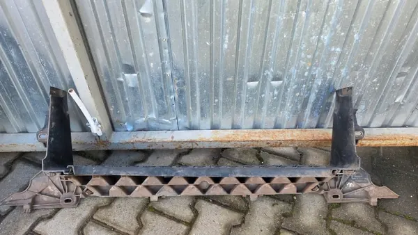 Grille de marche MAN OEM 81416146012 - État utilisé image 5