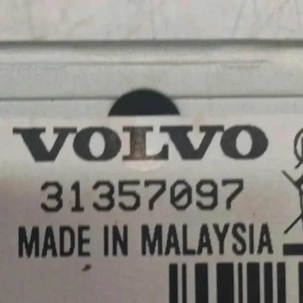 Volvo S60 I Navigationsskärm OEM 31357097 Begagnad image 5