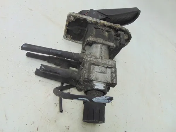Volvo B12 Irizar jarruventtiili OEM 4613151500 image 5