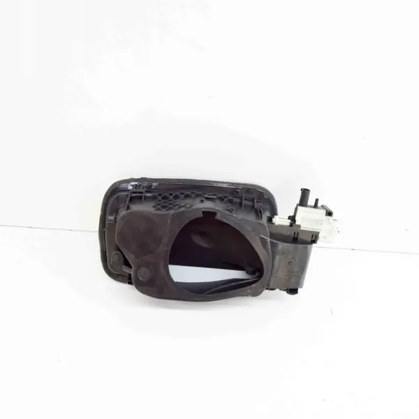 BMW X3 F25 Polttoainekansi OEM 7213035 - Käytetty image 3
