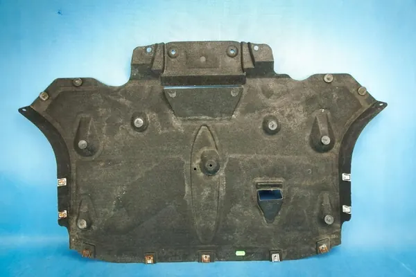 Motor- och transmissionsskydd Audi A8 2010-2017 image 3