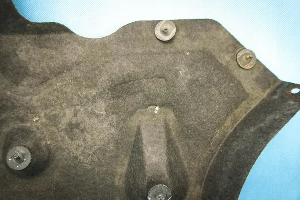 Motor- och transmissionsskydd Audi A8 2010-2017 image 4