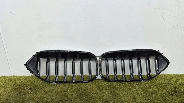 Front Bumper Grill BMW 2 F44 Gran Coupe 19- OEM image 3