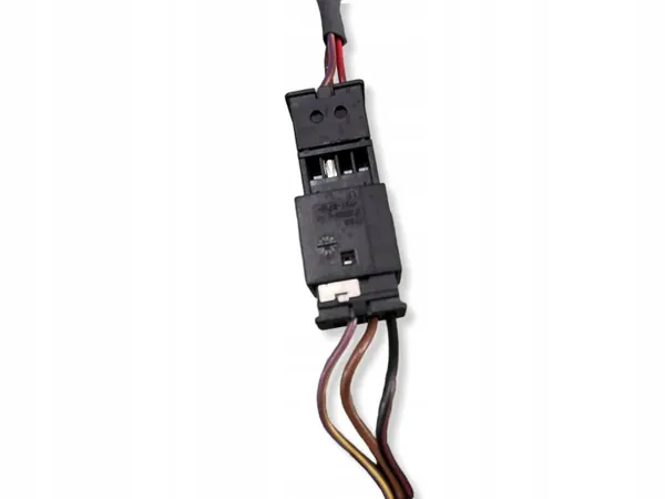 Audi A4 B8 S Line Innerspegel OEM 8T0857511 image 4