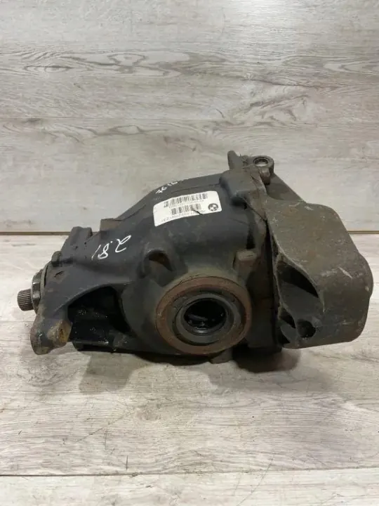 Différentiel arrière BMW 1 (F21) E27091281 1.6L 125kW 2012 image 3
