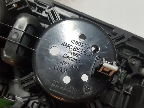 Audi Q7 II keskikäytävän koriste OEM 4M1863273 image 8